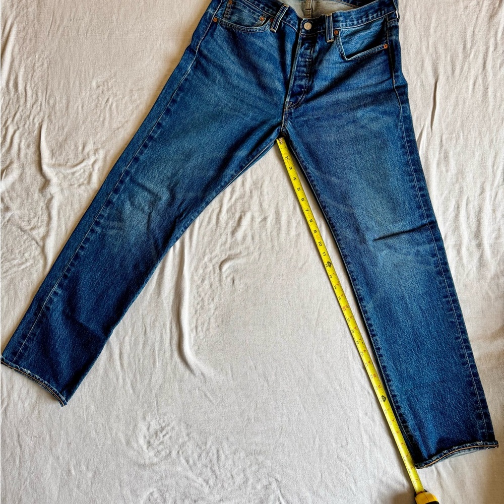 Levi's Premium Selvedge 501 ST Slim Straight Jeans in Medium Blue Wash - Picture 3 of 11